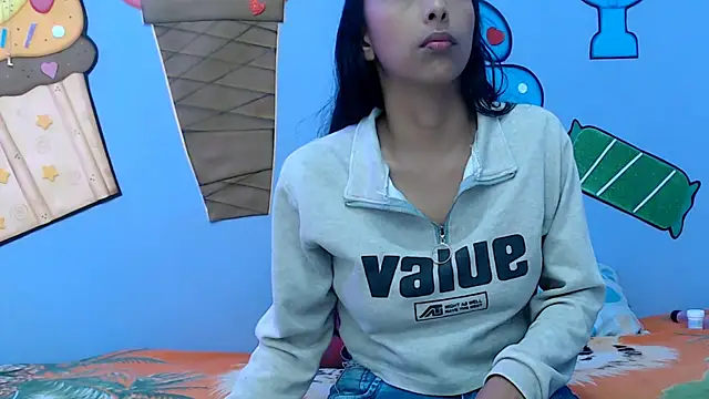 Snapshot of skinnysexzara18 chatting on January 16, 1:20 am skinnysexzara18 online show from January 16, 1:20 am