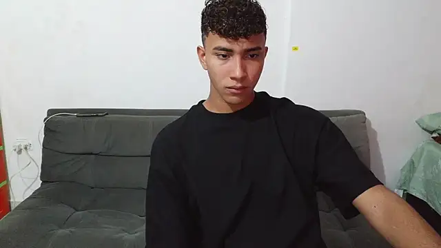 naugthy boy88 online show from January 18, 10:13 pm