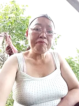 Agnes-baby online show from May 14, 10:44 am