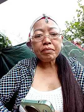 Agnes-baby online show from May 15, 10:55 am