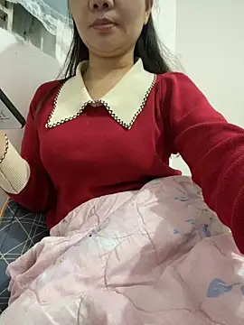 Avelyn-n online show from February 3, 12:42 am