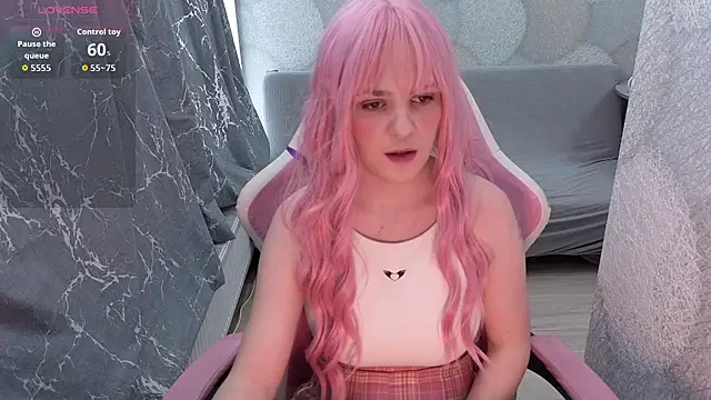 Snapshot of Mistress-Stella chatting on March 3, 3:34 am Mistress-Stella online show from March 3, 3:34 am