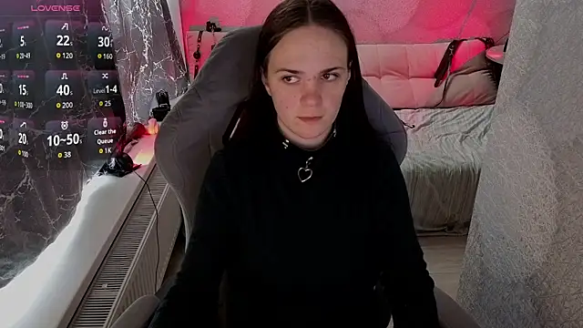 Snapshot of Mistress-Stella chatting on May 22, 11:05 am Mistress-Stella online show from May 22, 11:05 am