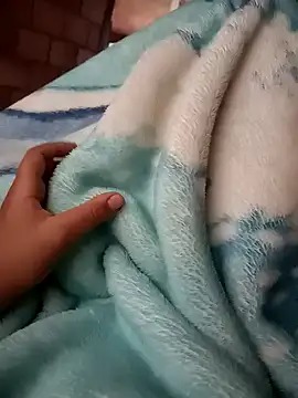 Snapshot of andreslo2026 chatting on April 5, 12:57 pm andreslo2026 online show from April 5, 12:57 pm