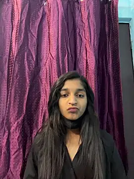 Snapshot of HotxAnamika chatting on February 9, 9:35 am HotxAnamika online show from February 9, 9:35 am