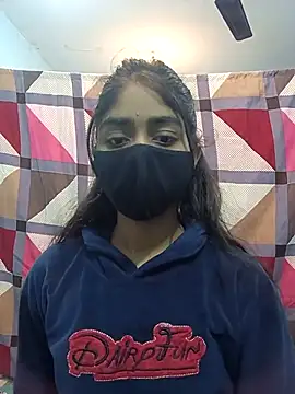 Snapshot of HotxMuskan chatting on February 5, 3:11 am HotxMuskan online show from February 5, 3:11 am