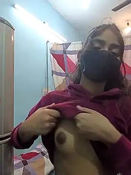 Snapshot of HotxMuskan chatting on February 10, 9:57 am HotxMuskan online show from February 10, 9:57 am