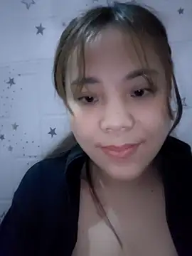 utlesexy online show from February 8, 11:57 am