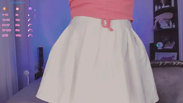 softnoire online show from April 8, 2:06 pm