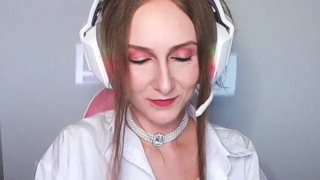 Snapshot of Sokavine chatting on March 2, 5:08 am Sokavine online show from March 2, 5:08 am