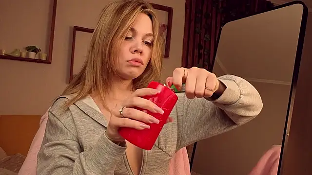 ScarletMarney online show from March 19, 3:10 am