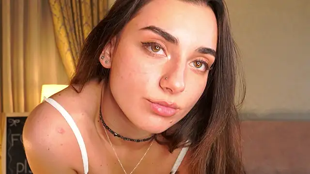 MinnaShummon online show from January 31, 7:11 pm