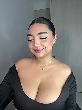 SASHASTRADA  online show from March 26, 5:35 am