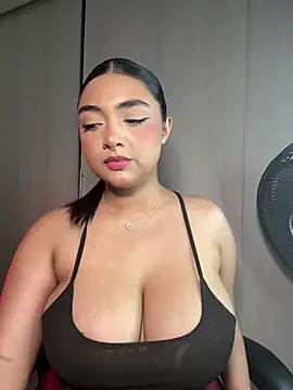 SASHASTRADA  online show from May 18, 3:02 am