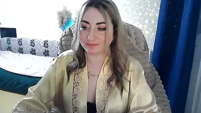 Snapshot of FoxyAnn12 chatting on March 31, 4:51 pm FoxyAnn12 online show from March 31, 4:51 pm