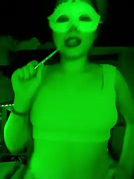 Snapshot of Sexyhanna14 chatting on January 13, 2:28 am Sexyhanna14 online show from January 13, 2:28 am