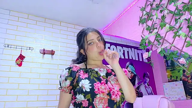 Snapshot of millybell303av chatting on February 4, 2:56 pm millybell303av online show from February 4, 2:56 pm