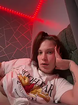 Snapshot of DarkdesireXoX chatting on February 1, 1:59 am DarkdesireXoX online show from February 1, 1:59 am