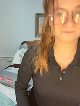 Snapshot of teenyblossom chatting on January 16, 2:10 pm teenyblossom online show from January 16, 2:10 pm