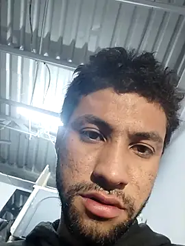 Snapshot of AlejandreBy chatting on March 28, 2:44 am AlejandreBy online show from March 28, 2:44 am