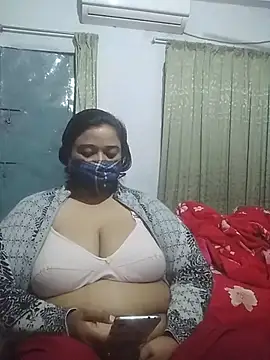 momo loves online show from February 14, 5:43 pm