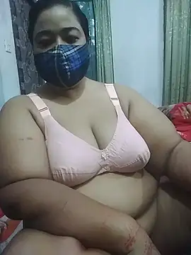 momo loves online show from March 30, 6:09 pm