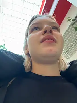 Snapshot of AshleyMur chatting on February 22, 5:30 am AshleyMur online show from February 22, 5:30 am