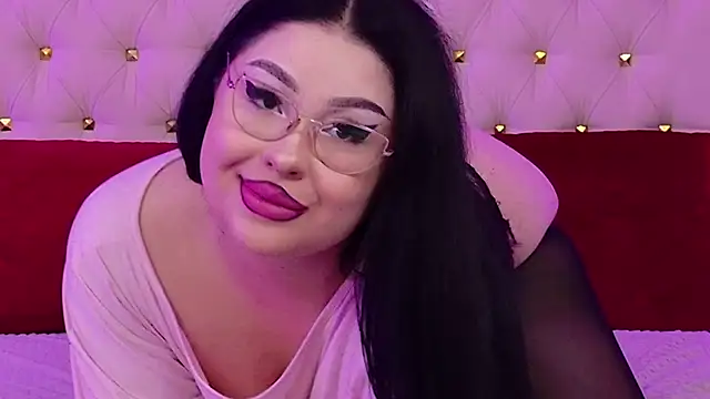 LunaXBabe online show from May 7, 11:04 am