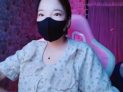 -Tamy- online show from April 22, 3:46 pm