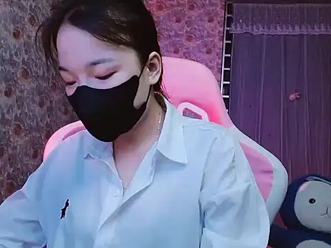 -Tamy- online show from April 26, 2:04 pm