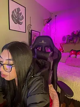 Snapshot of Natsrose chatting on February 13, 1:07 pm Natsrose online show from February 13, 1:07 pm