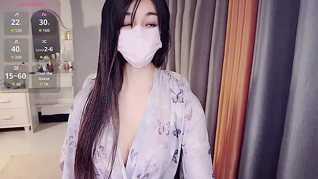 NolanMia online show from March 7, 12:18 am