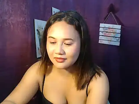 creamycarra online show from June 20, 9:23 am