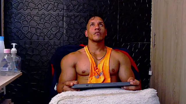 viktor herrera online show from February 5, 4:11 pm