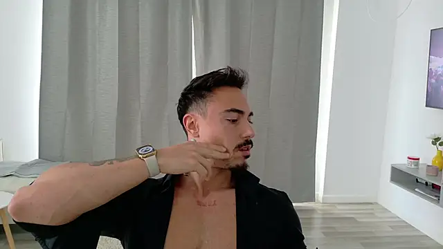 Snapshot of Master_Lukas chatting on May 14, 9:38 am Master Lukas online show from May 14, 9:38 am