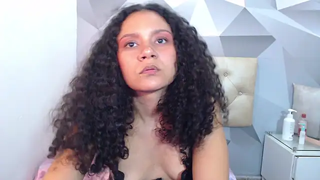 Little18Doll online show from May 1, 9:30 pm