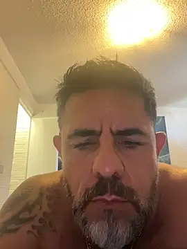 wolfbucker online show from January 7, 5:59 pm