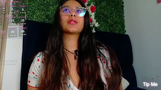 Snapshot of AnnaSmiles chatting on March 13, 4:02 pm AnnaSmiles online show from March 13, 4:02 pm