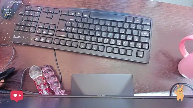 emilywilliis online show from March 21, 11:59 am