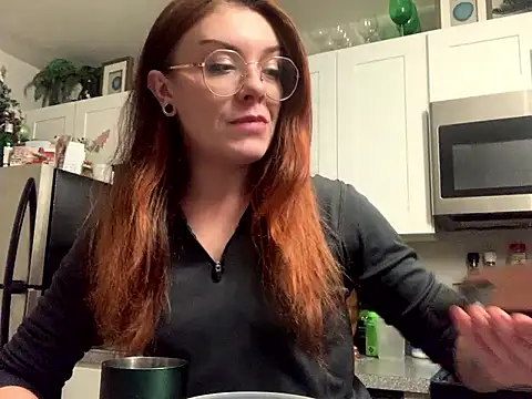 Snapshot of Intothewoodswego chatting on January 7, 12:13 am Intothewoodswego online show from January 7, 12:13 am