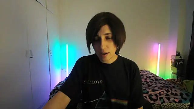 HoneyValentine online show from May 7, 7:52 pm