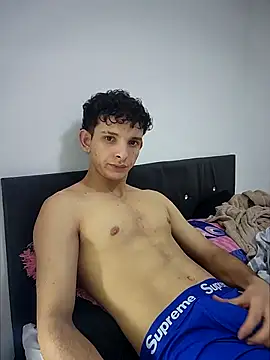 Snapshot of KaenAngel chatting on April 1, 1:17 am KaenAngel online show from April 1, 1:17 am