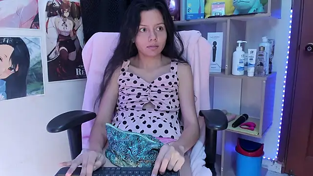 Stefany Lovers01 online show from February 1, 10:36 am