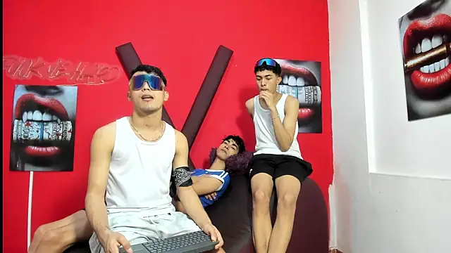 AVENGER BOYS2026 online show from April 27, 7:23 pm