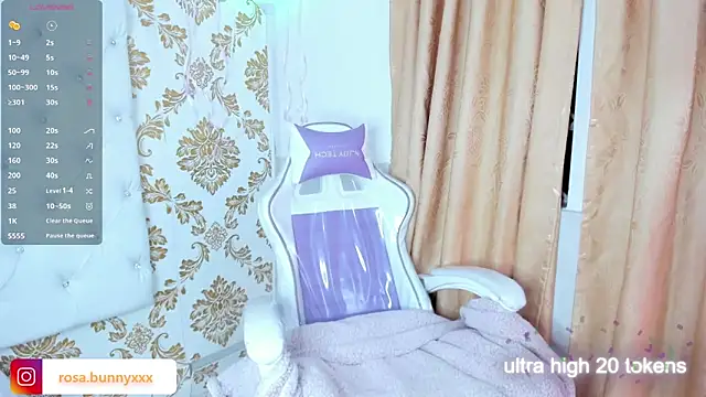 pinky  bunny online show from May 6, 2:40 am