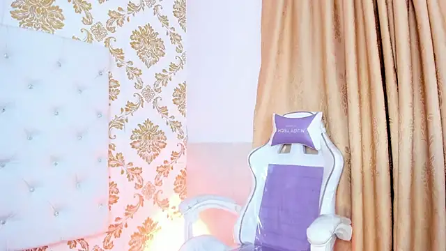pinky  bunny online show from May 18, 4:07 am