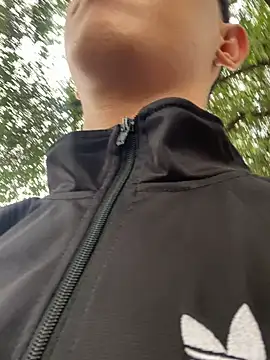 Iamcami  online show from February 1, 7:01 pm