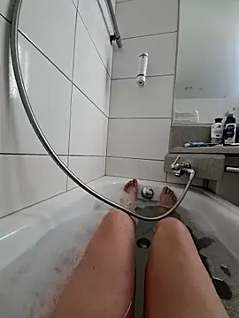 Snapshot of kanos71 chatting on February 6, 7:50 pm kanos71 online show from February 6, 7:50 pm