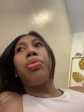 bigmeatcock luna online show from June 28, 12:44 pm