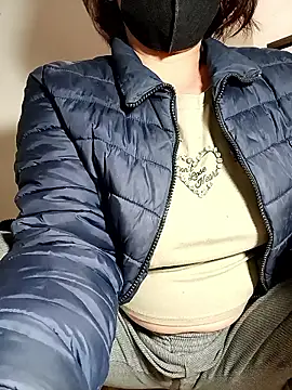 Lyna sexy24 online show from January 8, 10:45 pm